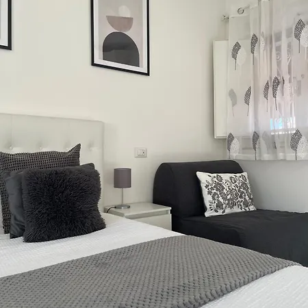 Appartement Dorderio 41 - Private Parking&self Check-in Brugherio